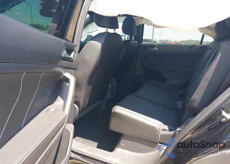 2022 Volkswagen Tiguan 2.0T Se R-Line Black z USA, uszkodzony, nr VIN 3VVCB7AX0NM058630